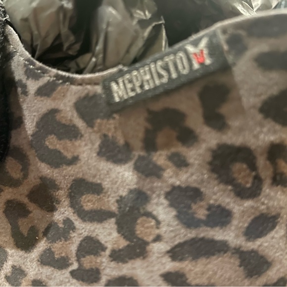 Mephisto Shamira Ankle Bootie size 8. - Picture 12 of 13